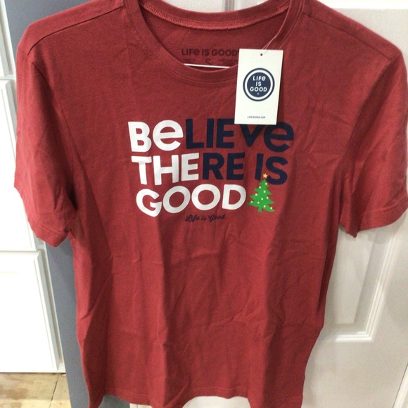 Men’s Christmas Life is Good Tee NWT Multiple Sizes - Picture 1 of 5